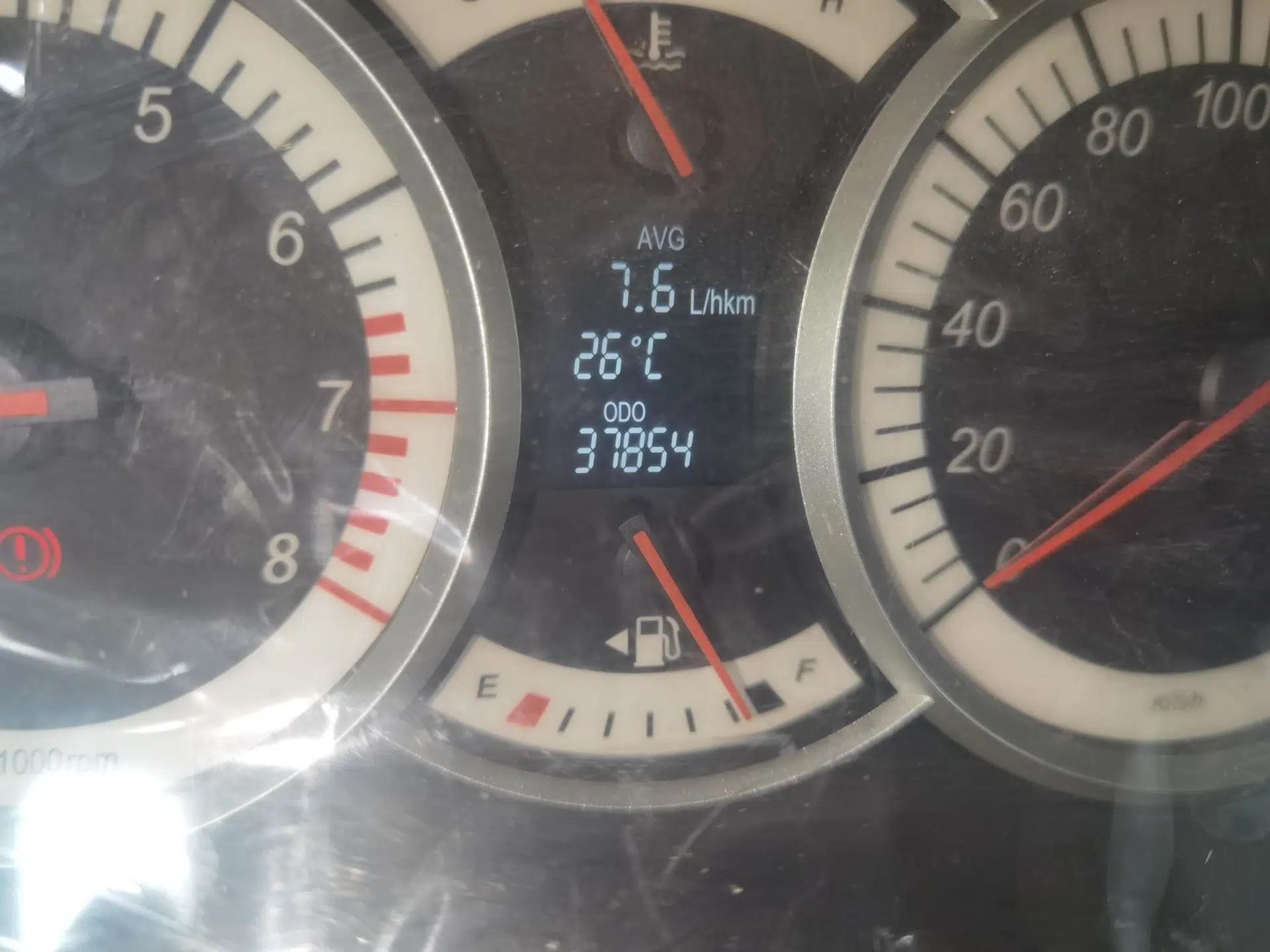 Suzuki Liana A6 2014 Sedan 1.4L Manual Enjoyment Model — миниатюра 12