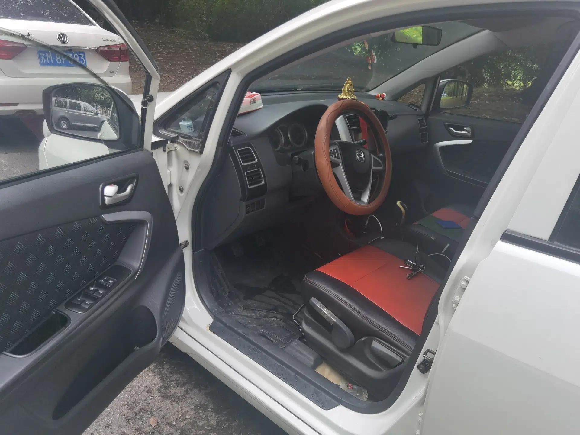 Suzuki Liana A6 2014 Sedan 1.4L Manual Enjoyment Model — миниатюра 16
