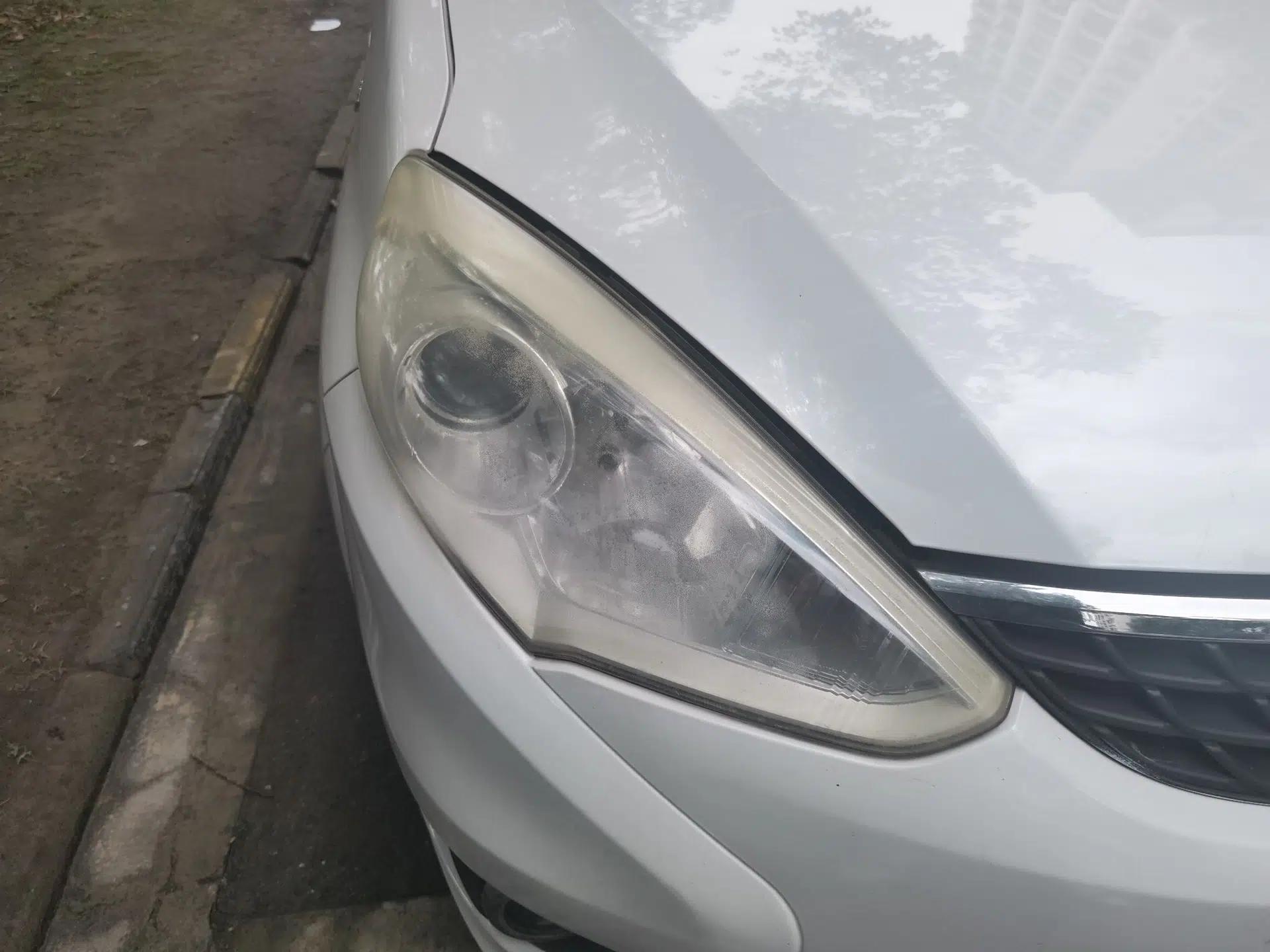Suzuki Liana A6 2014 Sedan 1.4L Manual Enjoyment Model — миниатюра 7