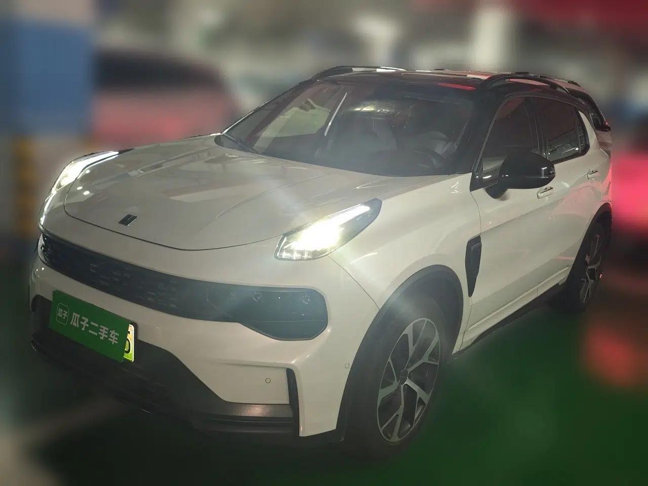 Lynk & Co 01 EM-P 2021 1.5TD PHEV Halo — миниатюра 1