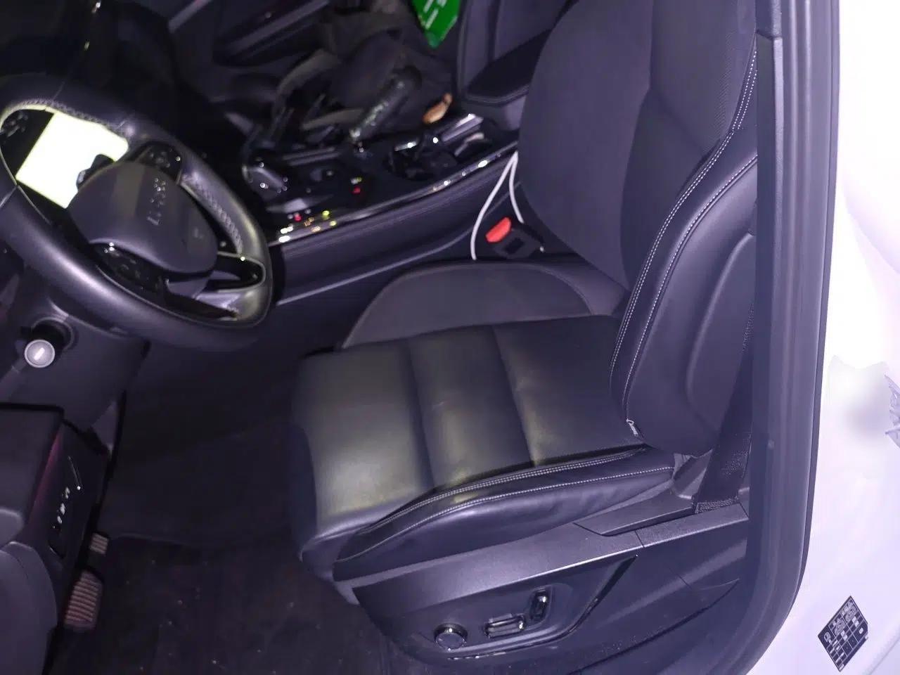 Lynk & Co 01 EM-P 2021 1.5TD PHEV Halo — миниатюра 15