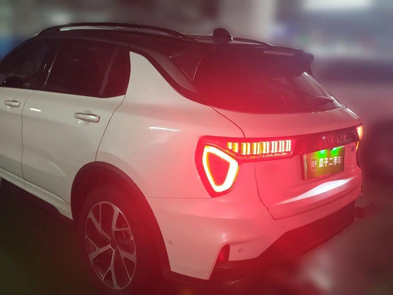 Lynk & Co 01 EM-P 2021 1.5TD PHEV Halo — миниатюра 4