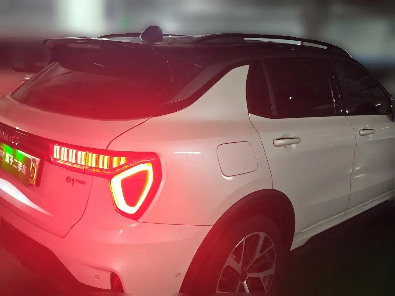 Lynk & Co 01 EM-P 2021 1.5TD PHEV Halo — миниатюра 6