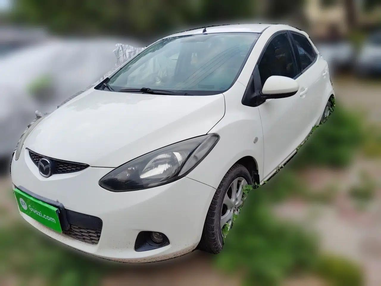 Mazda 2 2009 1.5L Manual Value Edition — миниатюра 1