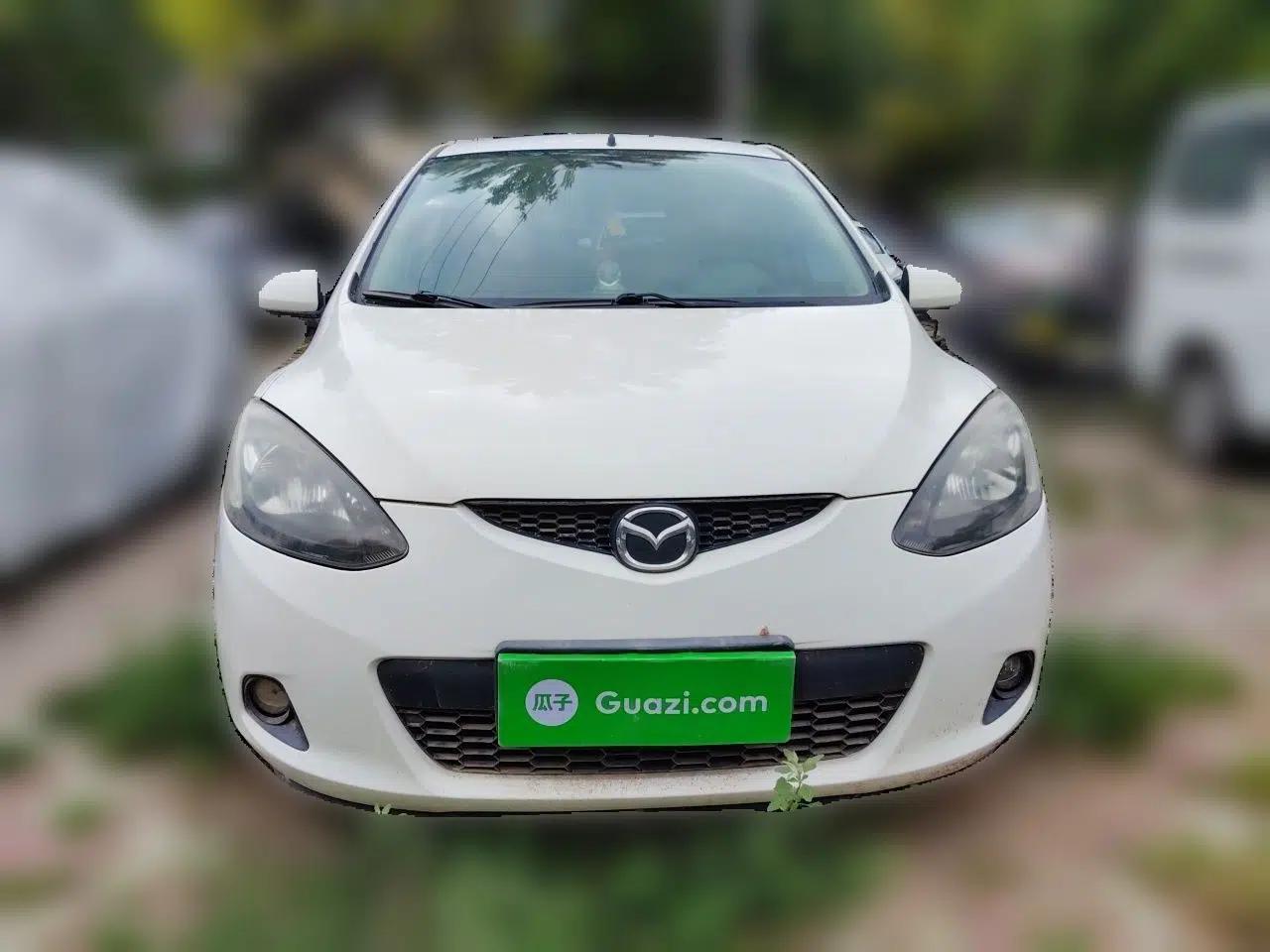 Mazda 2 2009 1.5L Manual Value Edition — миниатюра 2