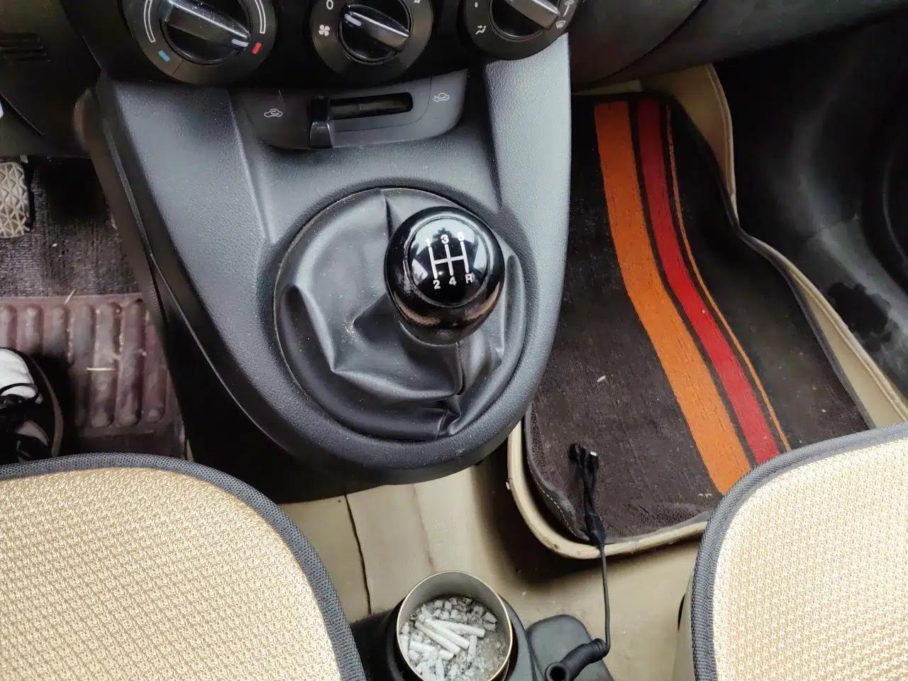 Mazda 2 2009 1.5L Manual Value Edition — миниатюра 14