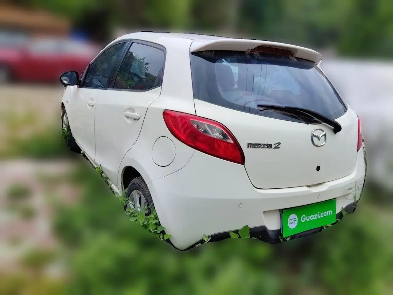 Mazda 2 2009 1.5L Manual Value Edition — миниатюра 4