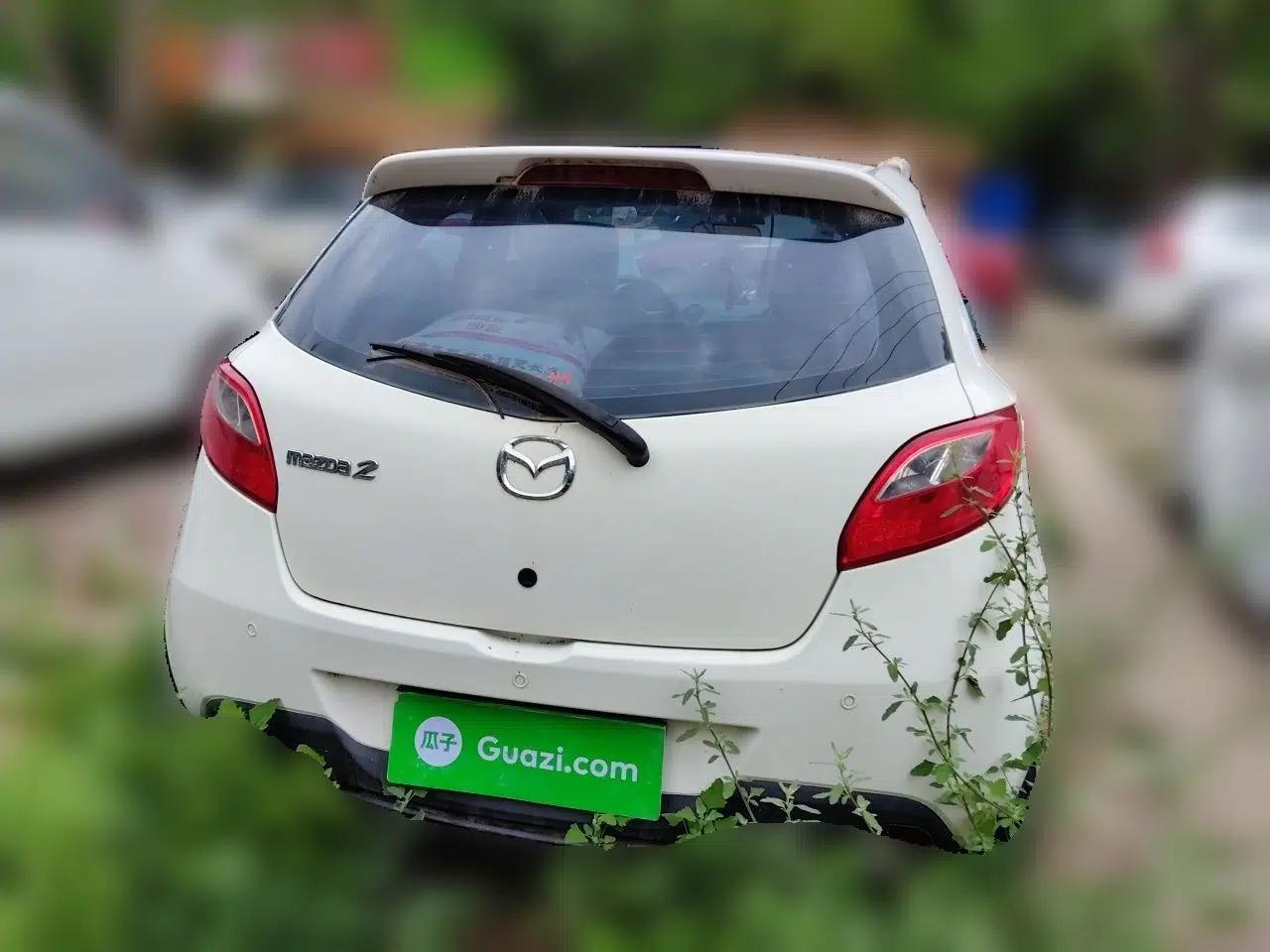 Mazda 2 2009 1.5L Manual Value Edition — миниатюра 5