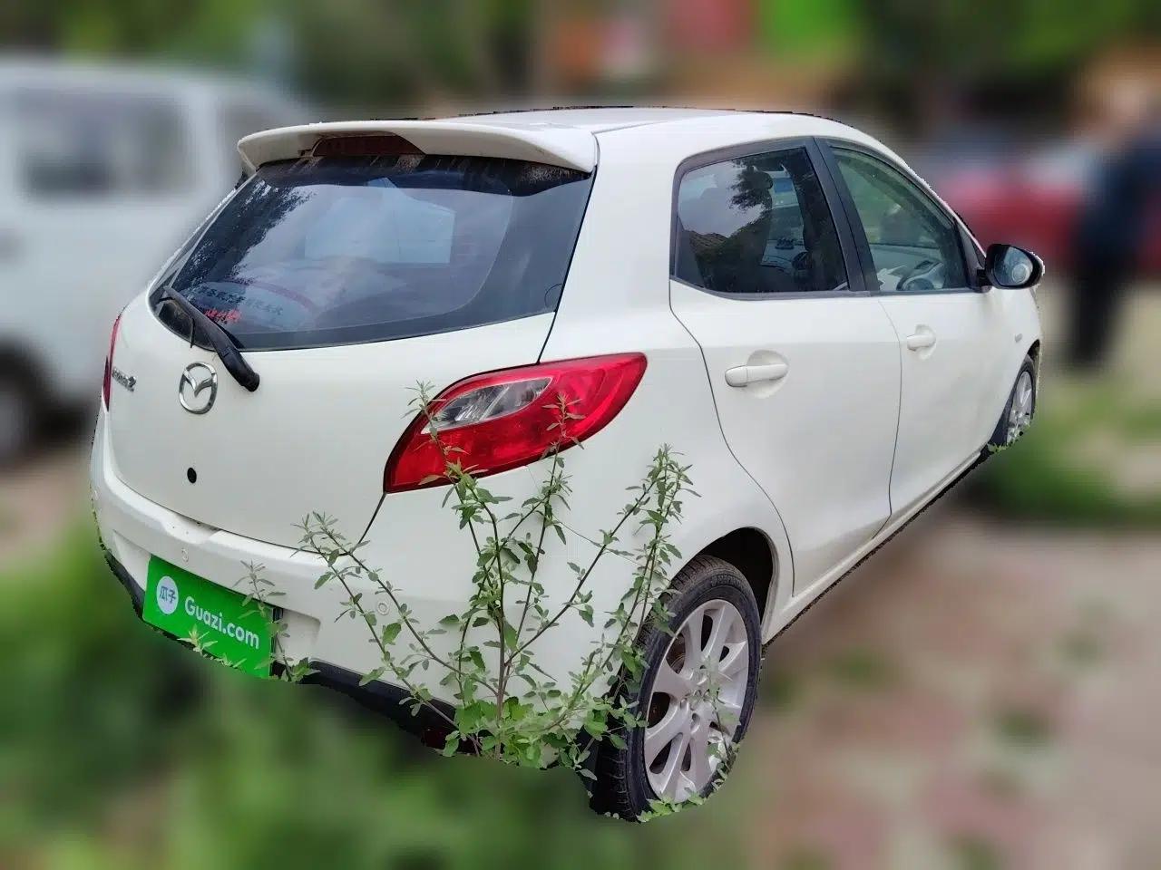 Mazda 2 2009 1.5L Manual Value Edition — миниатюра 6