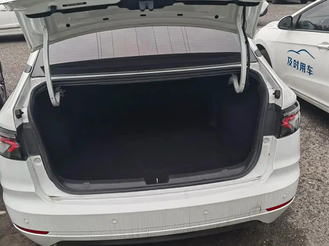 Weltmeister E.5 2022 Smart Travel — миниатюра 6