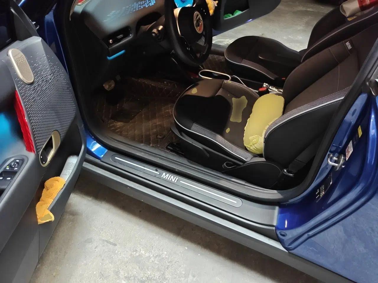 MINI Electric COOPER 2024 456km COOPER E Classic Edition — миниатюра 16