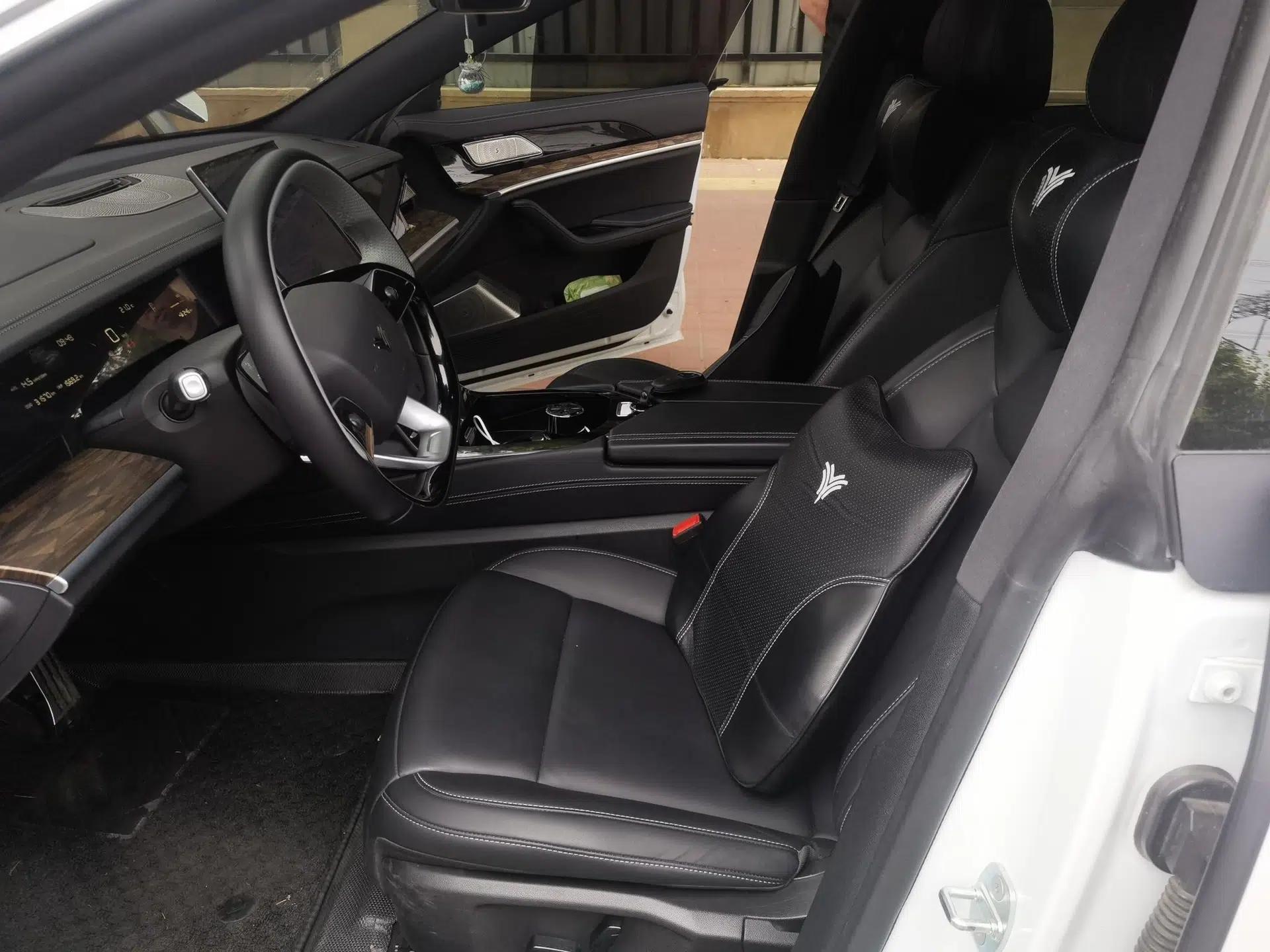 NETA S 2023 Pure Electric 520km Rear-Drive Lite Version — миниатюра 14
