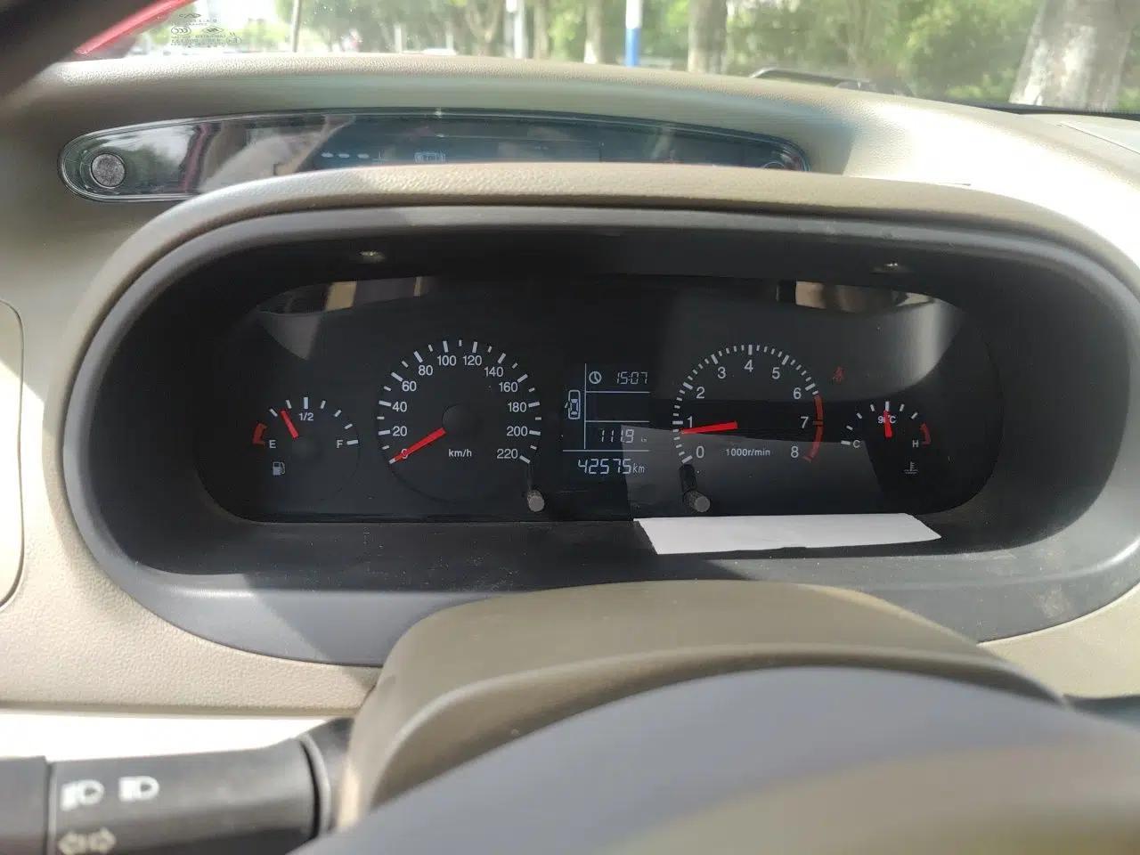 Chery Fengyun 2 2010 Hatchback 1.5L Ambition Model — миниатюра 11