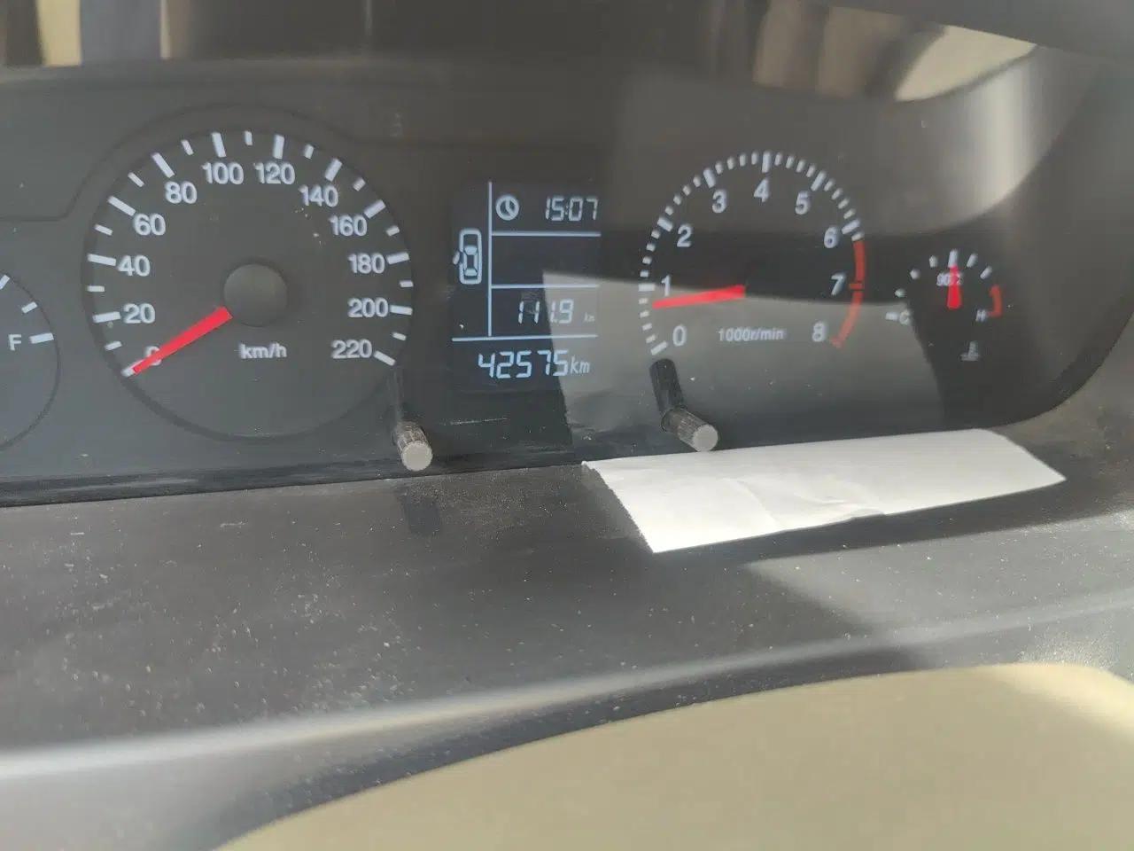 Chery Fengyun 2 2010 Hatchback 1.5L Ambition Model — миниатюра 12