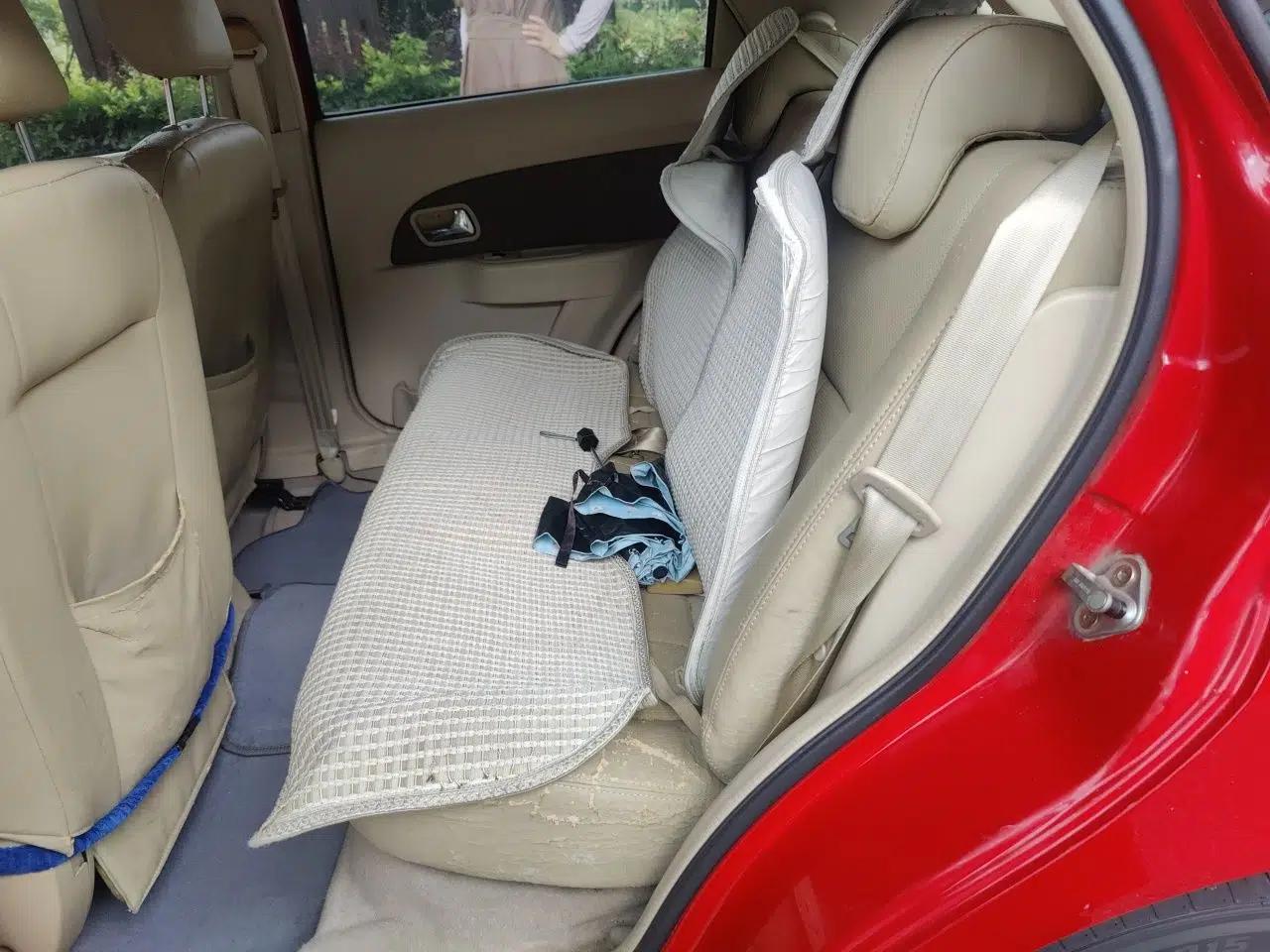 Chery Fengyun 2 2010 Hatchback 1.5L Ambition Model — миниатюра 17