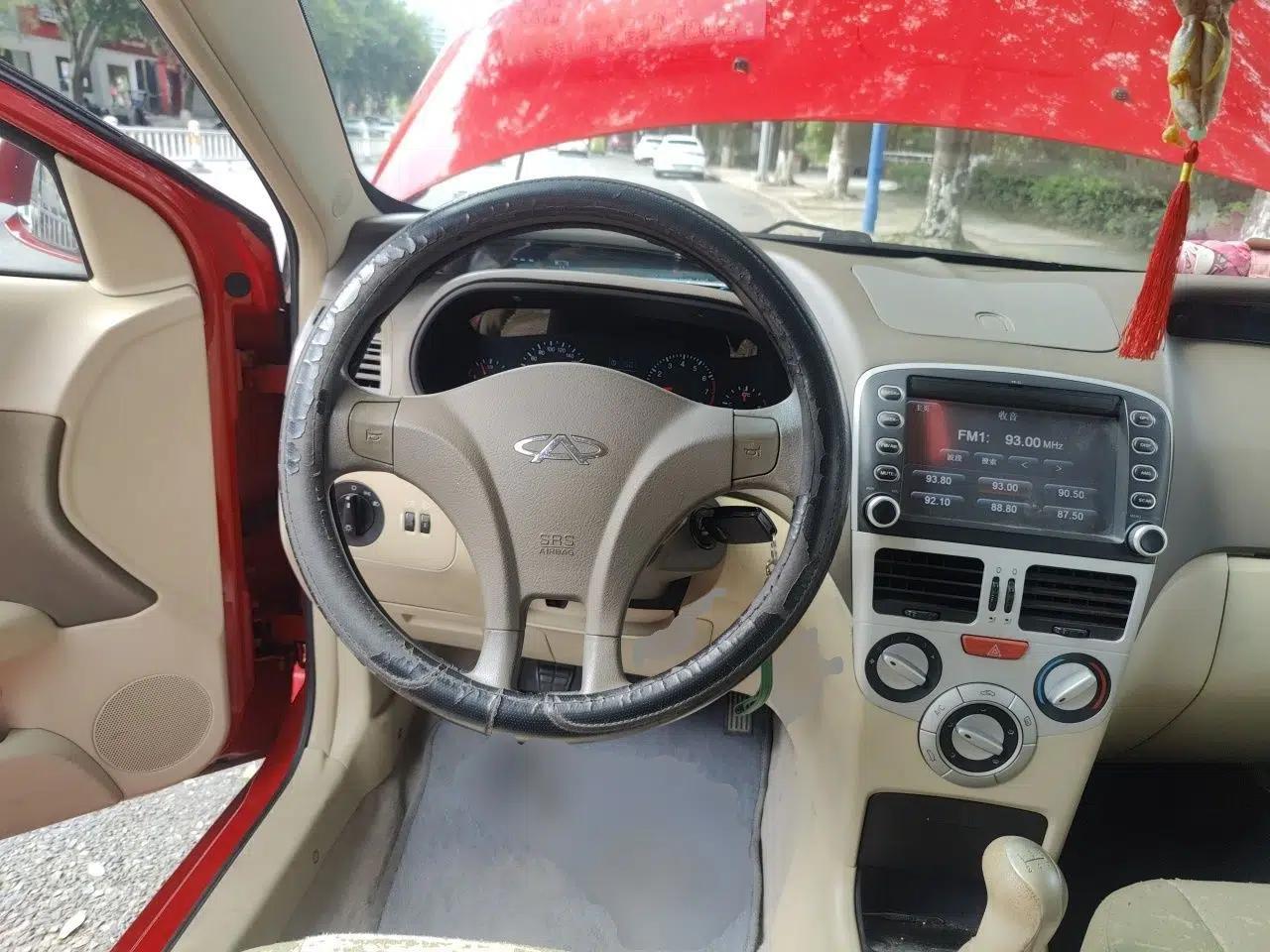 Chery Fengyun 2 2010 Hatchback 1.5L Ambition Model — миниатюра 10