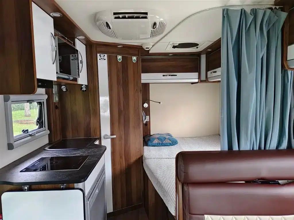 Iveco Daily RV 2020 3.0T Diesel Version — миниатюра 8
