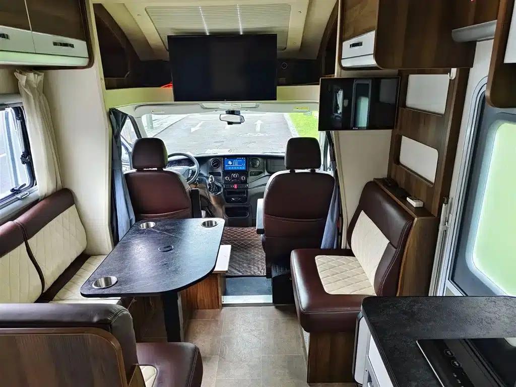 Iveco Daily RV 2020 3.0T Diesel Version — миниатюра 10
