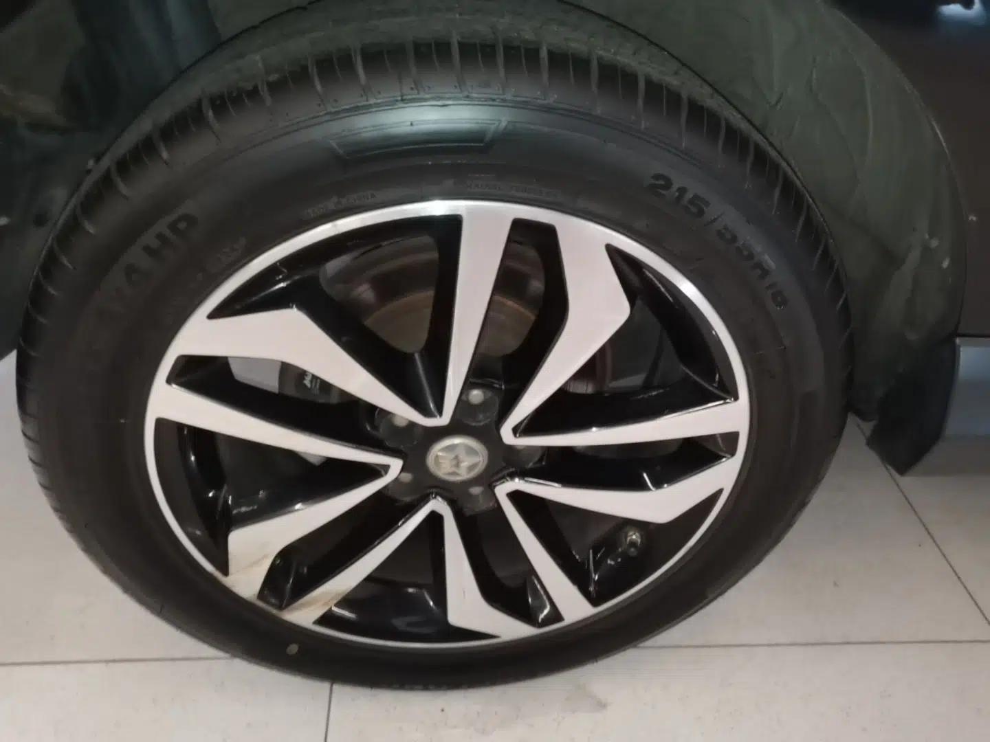 Venucia T90 2017 2.0L CVT Smart Edition — миниатюра 11