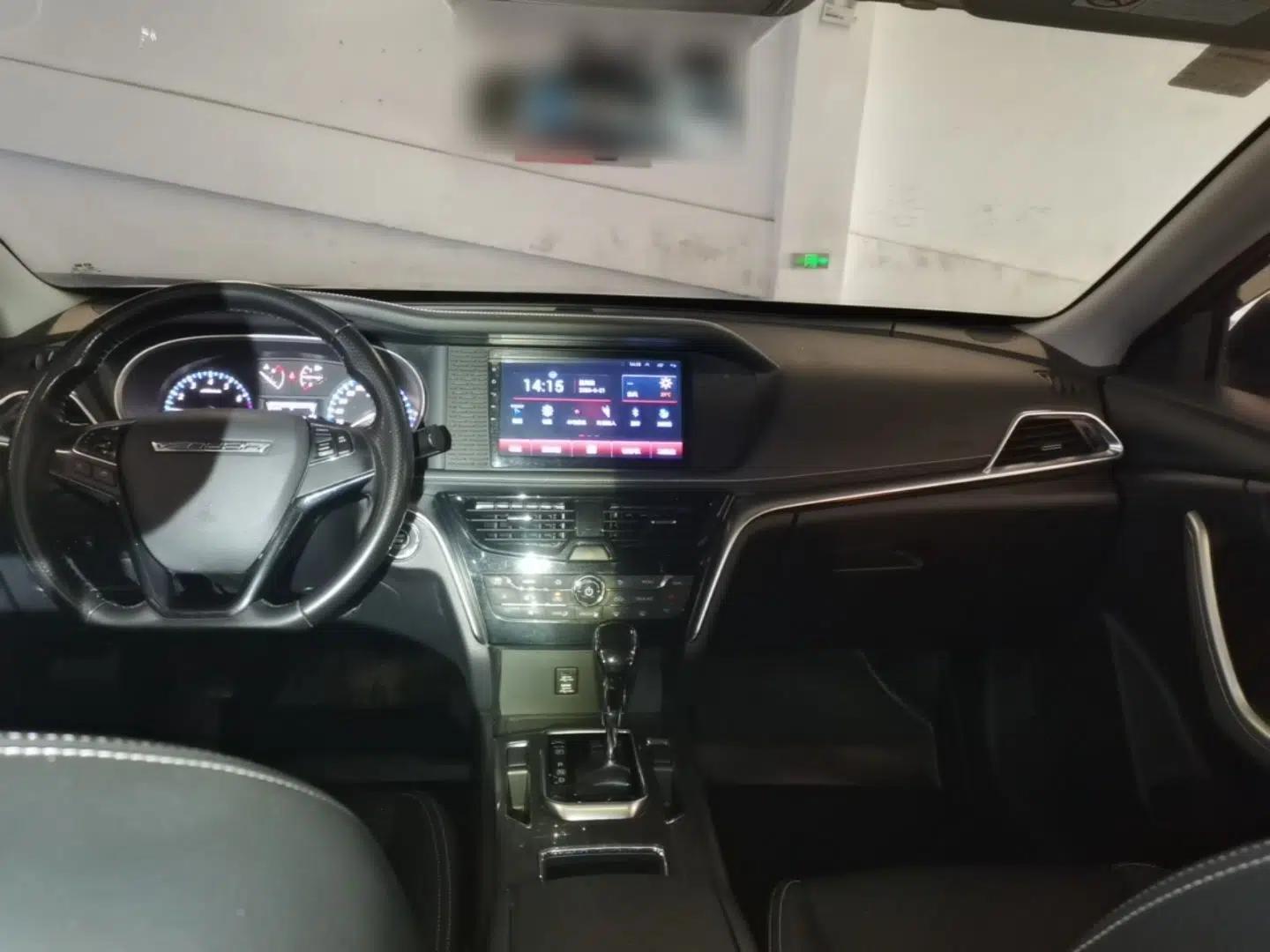 Venucia T90 2017 2.0L CVT Smart Edition — миниатюра 12