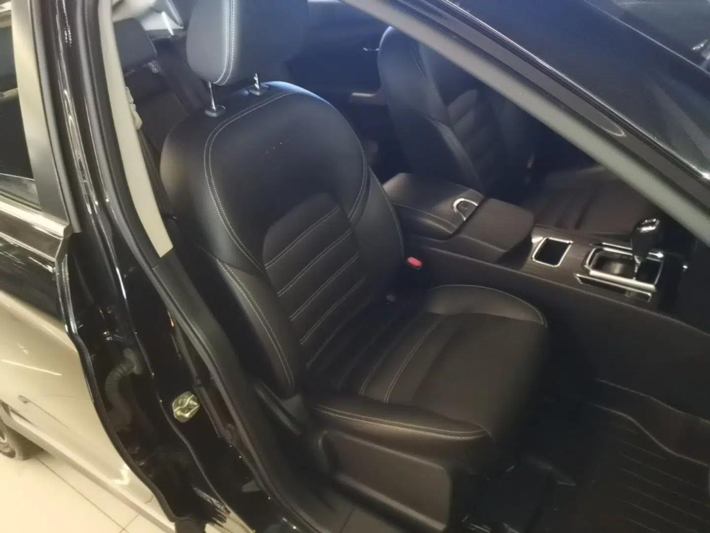 Venucia T90 2017 2.0L CVT Smart Edition — миниатюра 19