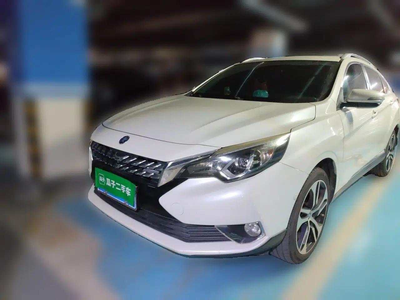 Venucia T90 2017 2.0L CVT Leading Edition — миниатюра 1