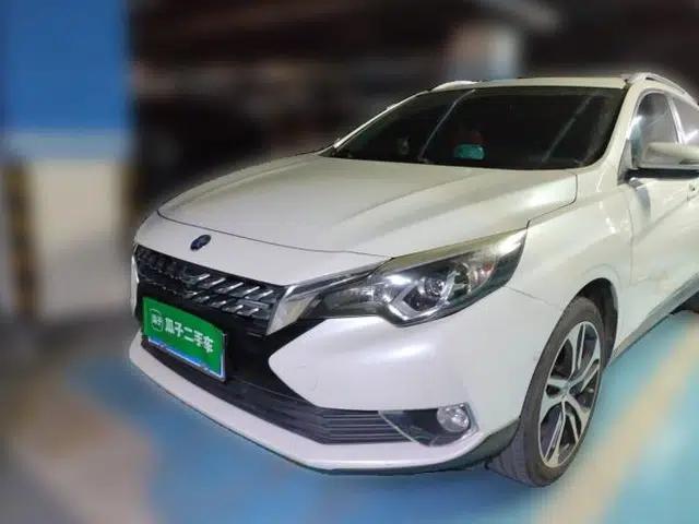 Venucia T90 2017 2.0L CVT Leading Edition