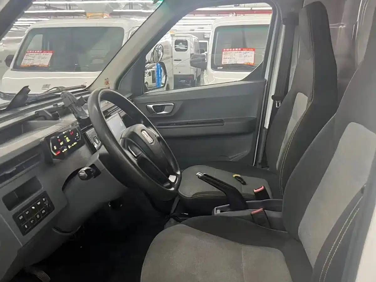 CATL 41.86kWh Premium Edition 2023 Model V6E — миниатюра 12