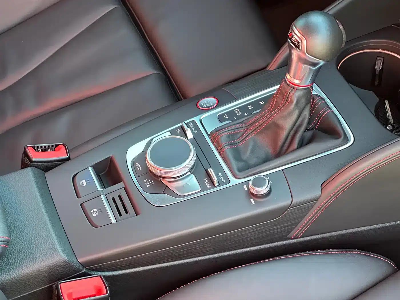 Audi S3 2019 Model S3 2.0T Limousine — миниатюра 9