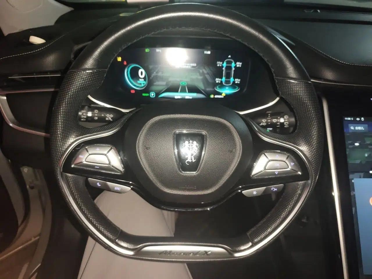 Roewe MARVEL X 2018 Rear-Drive Model — миниатюра 9