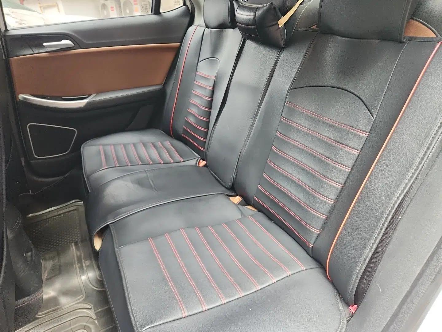 Roewe e550 2016 Deluxe Edition — миниатюра 17
