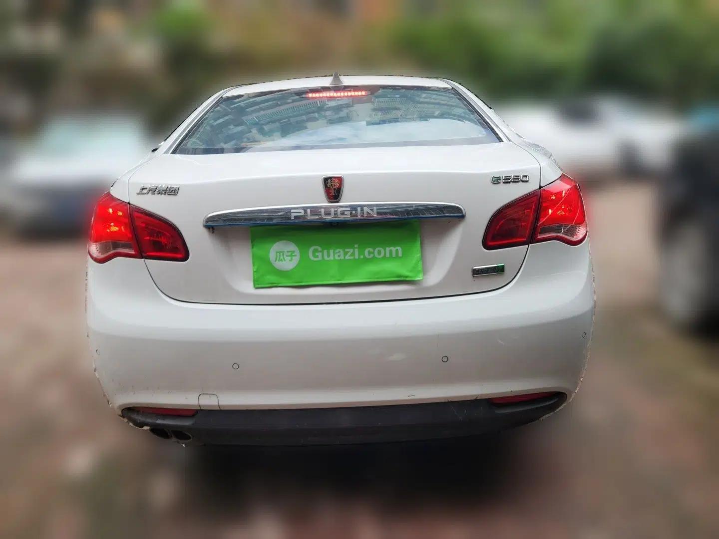 Roewe e550 2016 Deluxe Edition — миниатюра 5