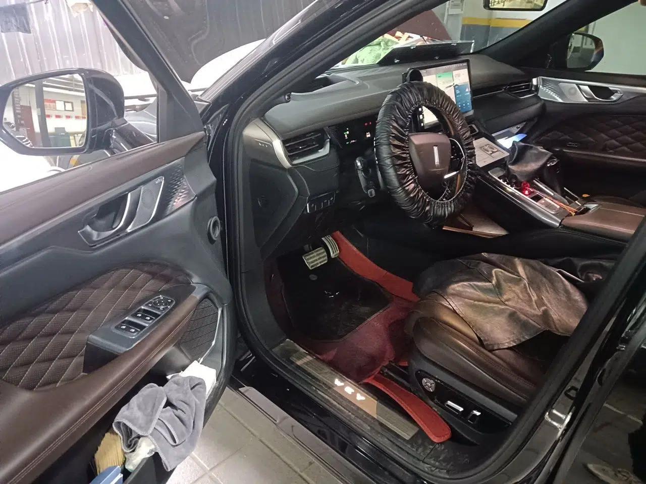 Wey Mocha 2021 2.0T Four-Wheel Drive Premium Edition — миниатюра 16