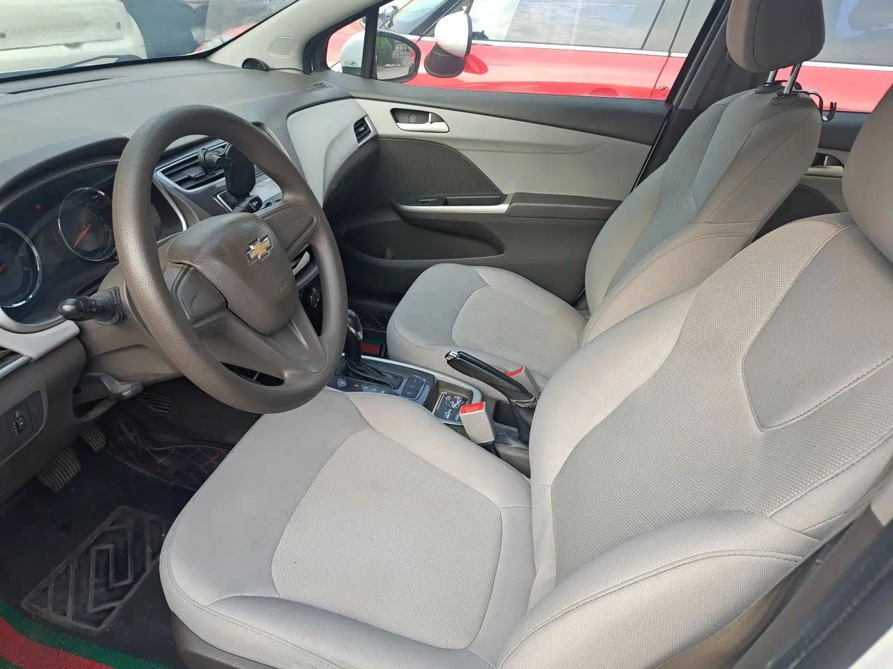 Chevrolet Lova RV 2016 1.5L Automatic Comfort Edition — миниатюра 15