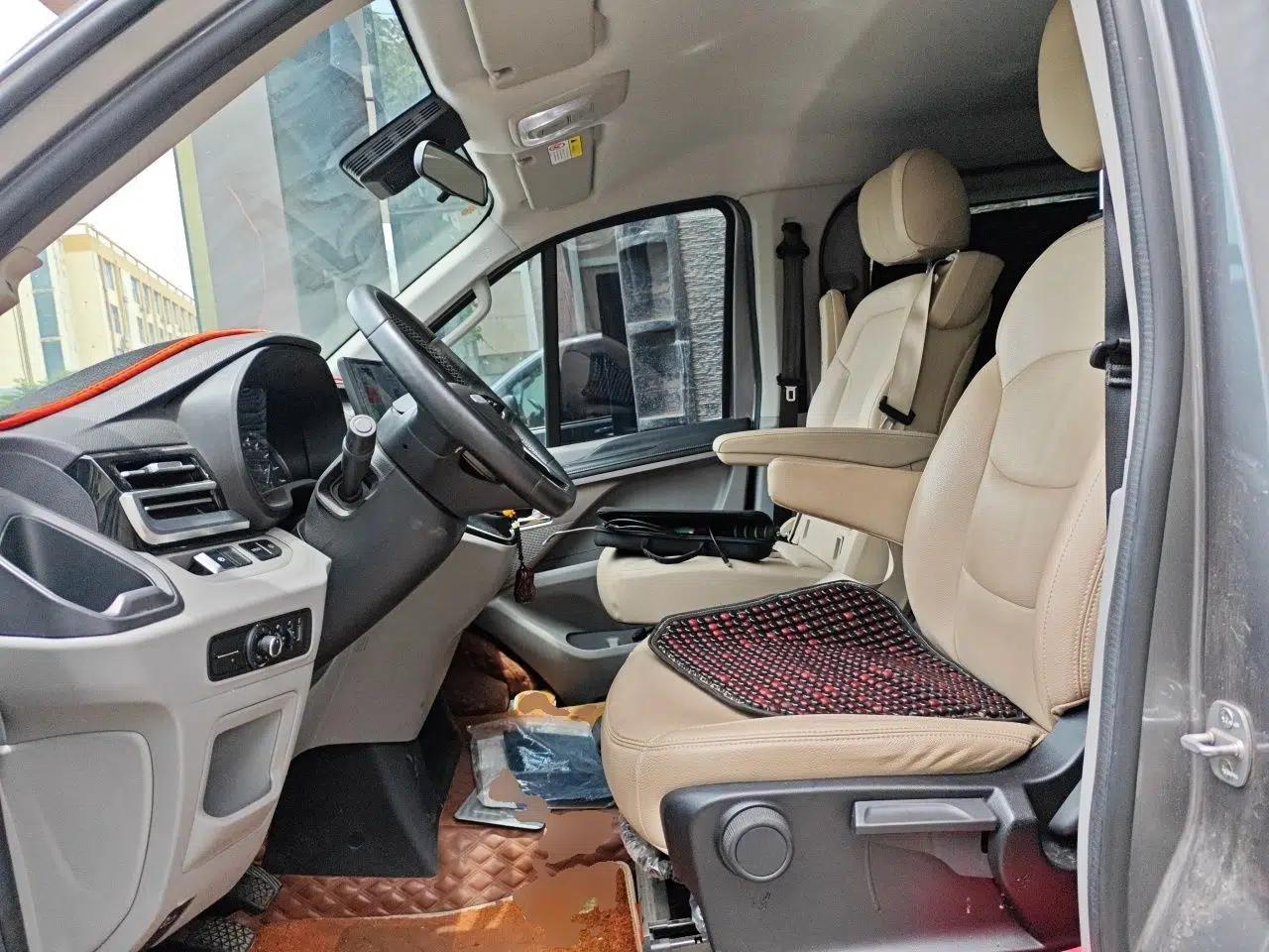 Iveco Fidato 2023 C30 Passenger Van 2.0T 93kW Manual Transmission Xingtu Edition Low Roof — миниатюра 15