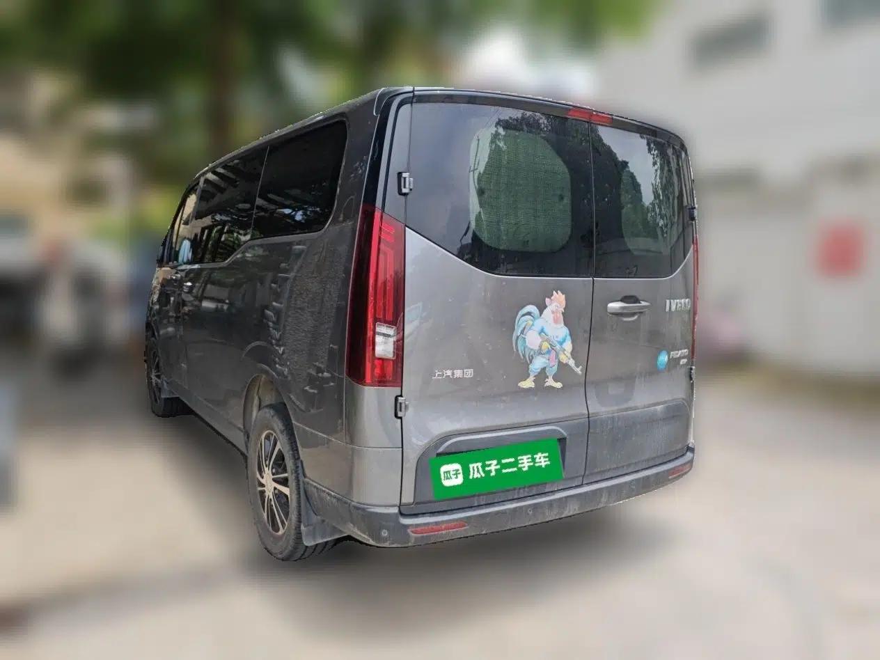 Iveco Fidato 2023 C30 Passenger Van 2.0T 93kW Manual Transmission Xingtu Edition Low Roof — миниатюра 4