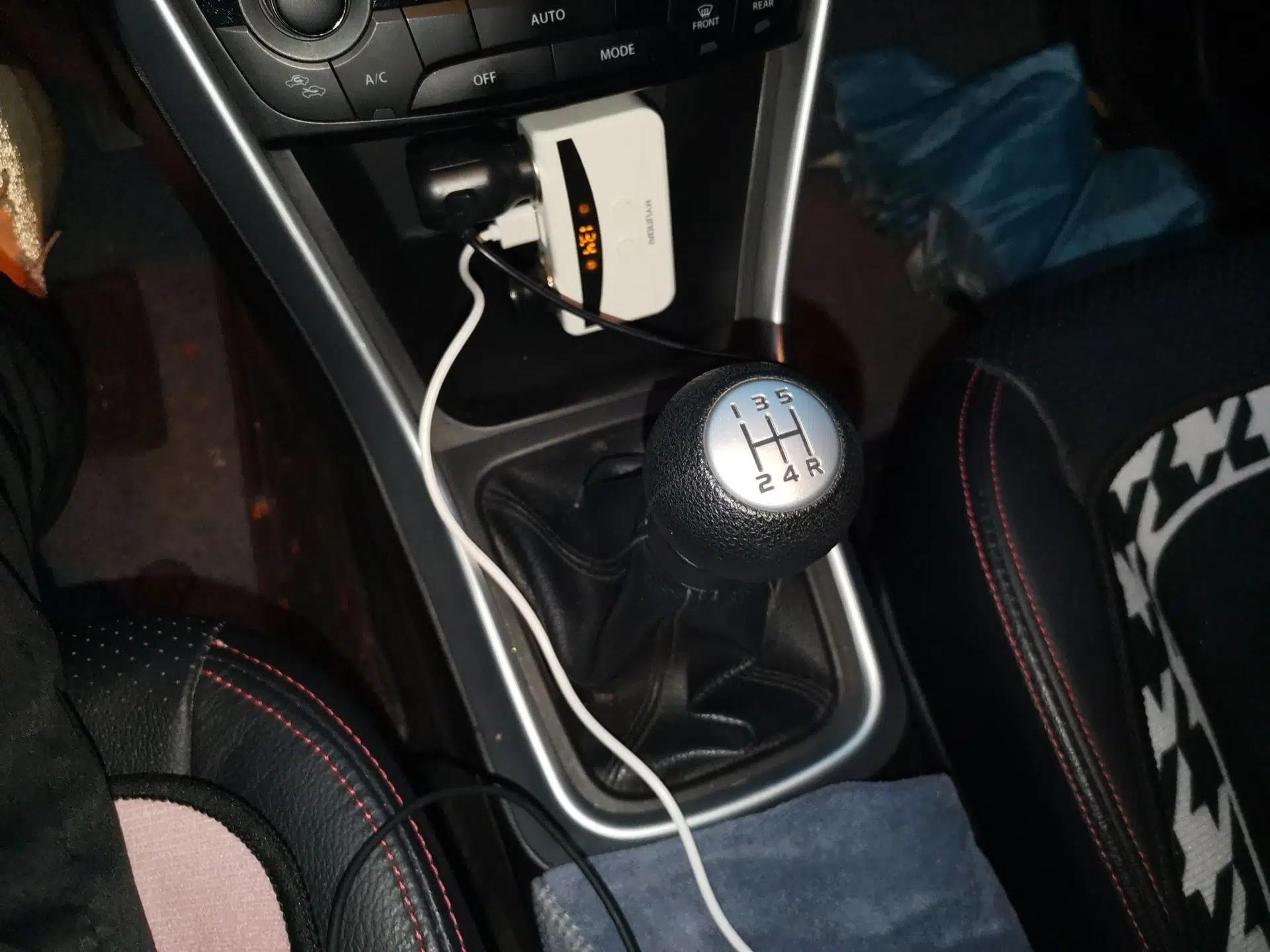 Suzuki S-Cross 2014 1.6L Manual Two-Wheel Drive Elite Model — миниатюра 14