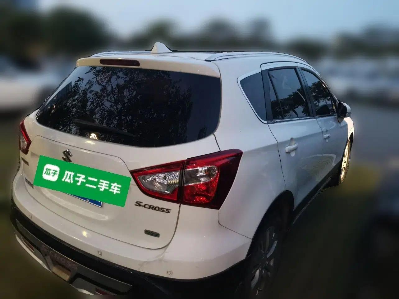 Suzuki S-Cross 2014 1.6L Manual Two-Wheel Drive Elite Model — миниатюра 6