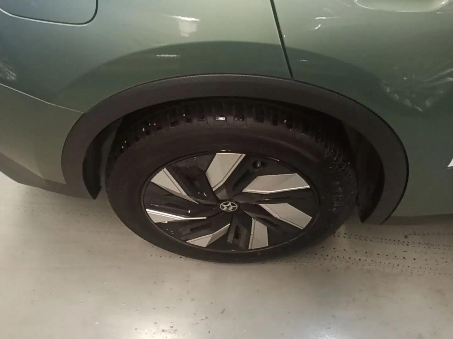 Venucia V DD-i 2023 110 km iE Version — миниатюра 11