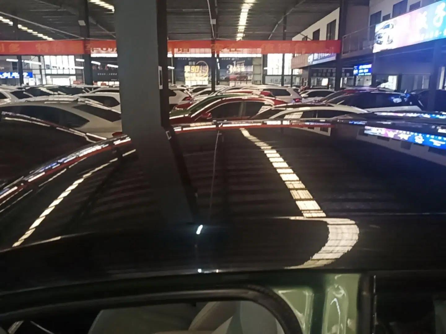Venucia V DD-i 2023 110 km iE Version — миниатюра 7