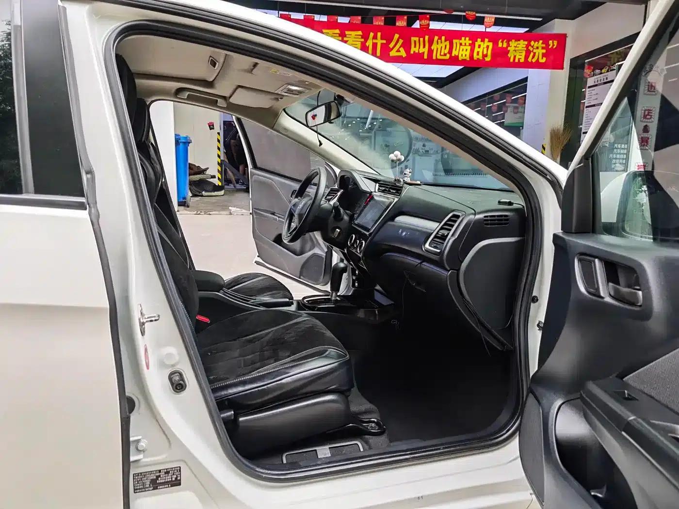 2017 Honda Crider 1.5L CVT Comfort Edition — миниатюра 4
