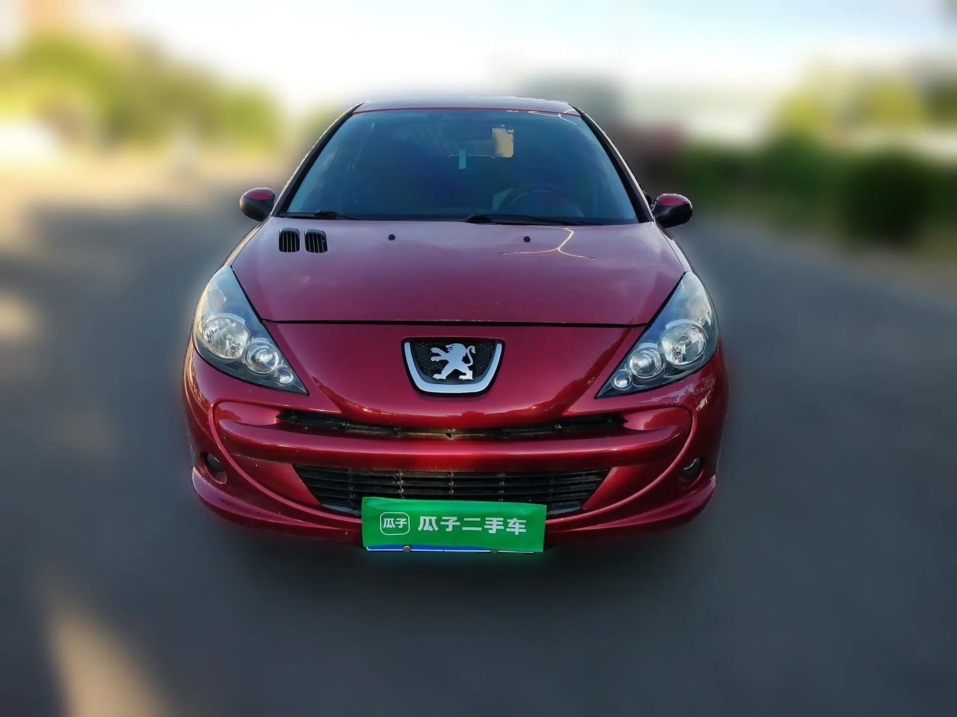 Peugeot 207 2011 Sedan 1.4L Manual Yule Edition — миниатюра 2
