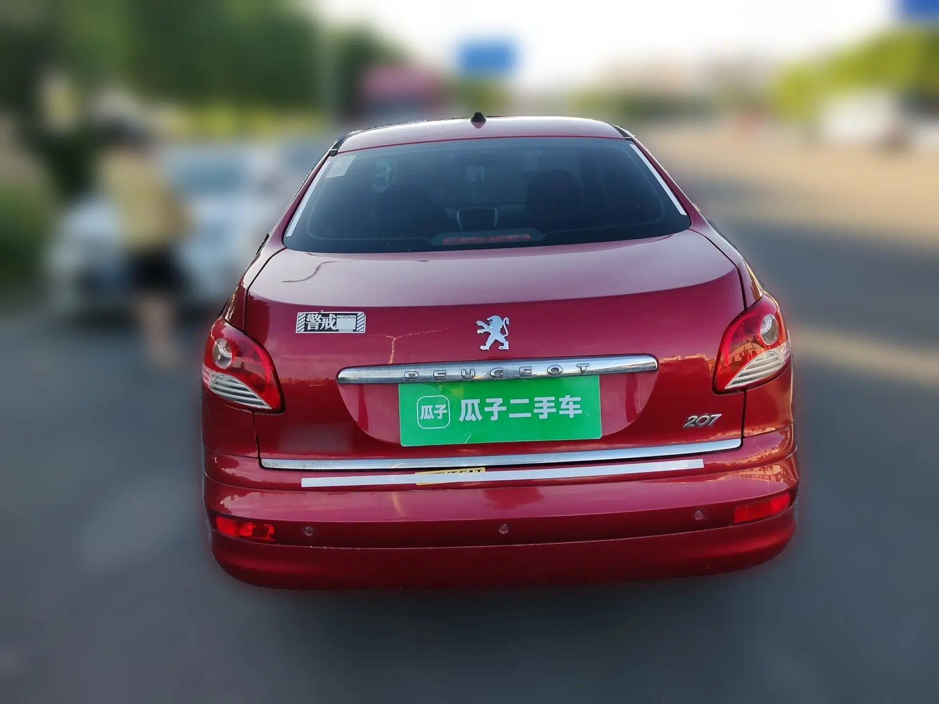 Peugeot 207 2011 Sedan 1.4L Manual Yule Edition — миниатюра 5