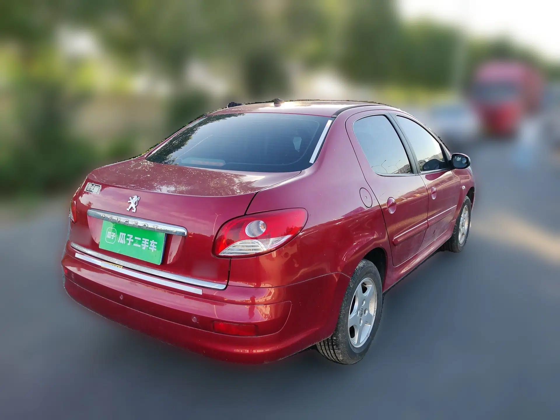 Peugeot 207 2011 Sedan 1.4L Manual Yule Edition — миниатюра 6