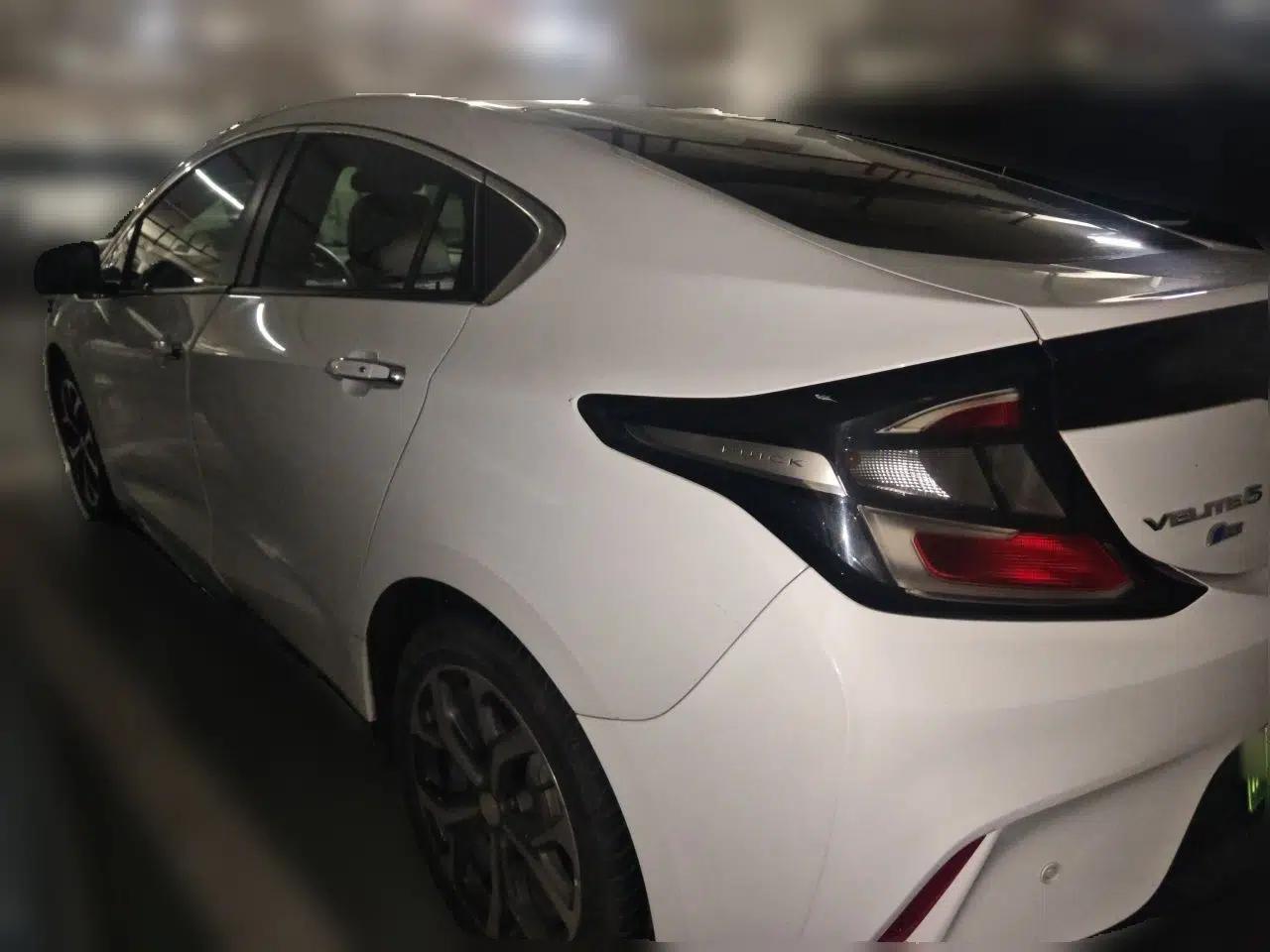 Buick VELITE 5 2017 Urban Extended-Range Model — миниатюра 4