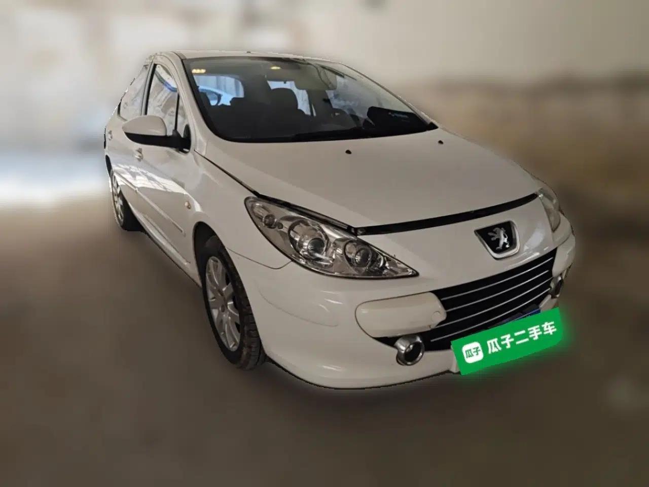 Peugeot 307 2013 Hatchback 1.6L Manual Comfort Edition — миниатюра 3