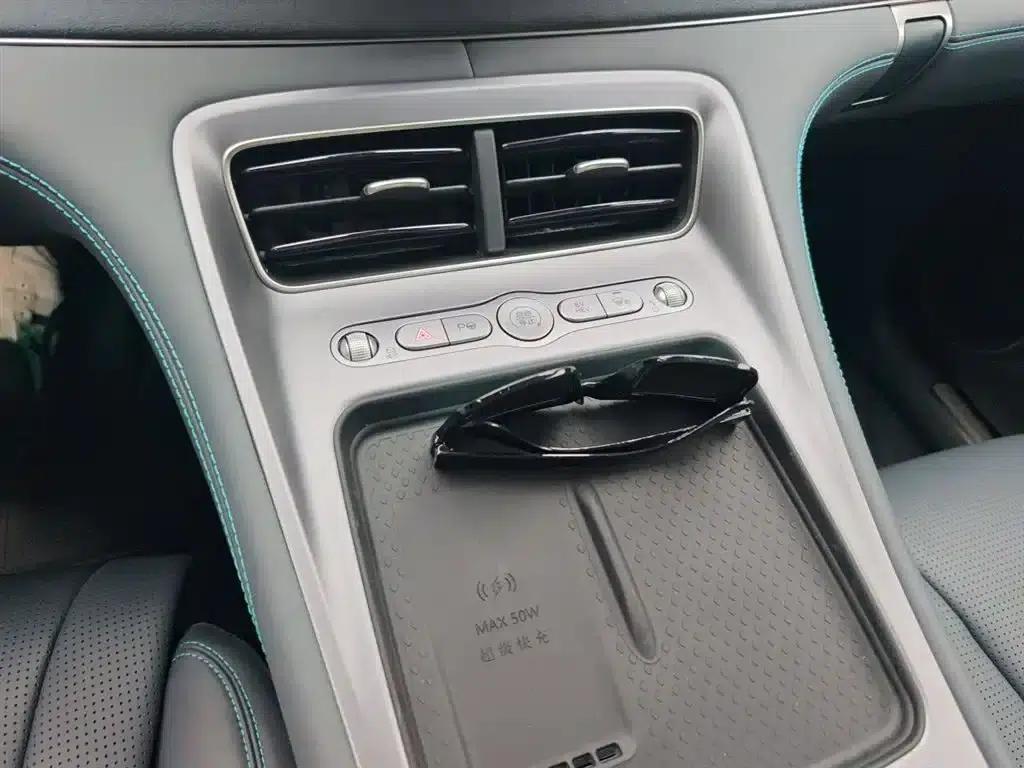 Hiace 07 DM-i 2025 Model 150 Navigator+ Edition — миниатюра 9