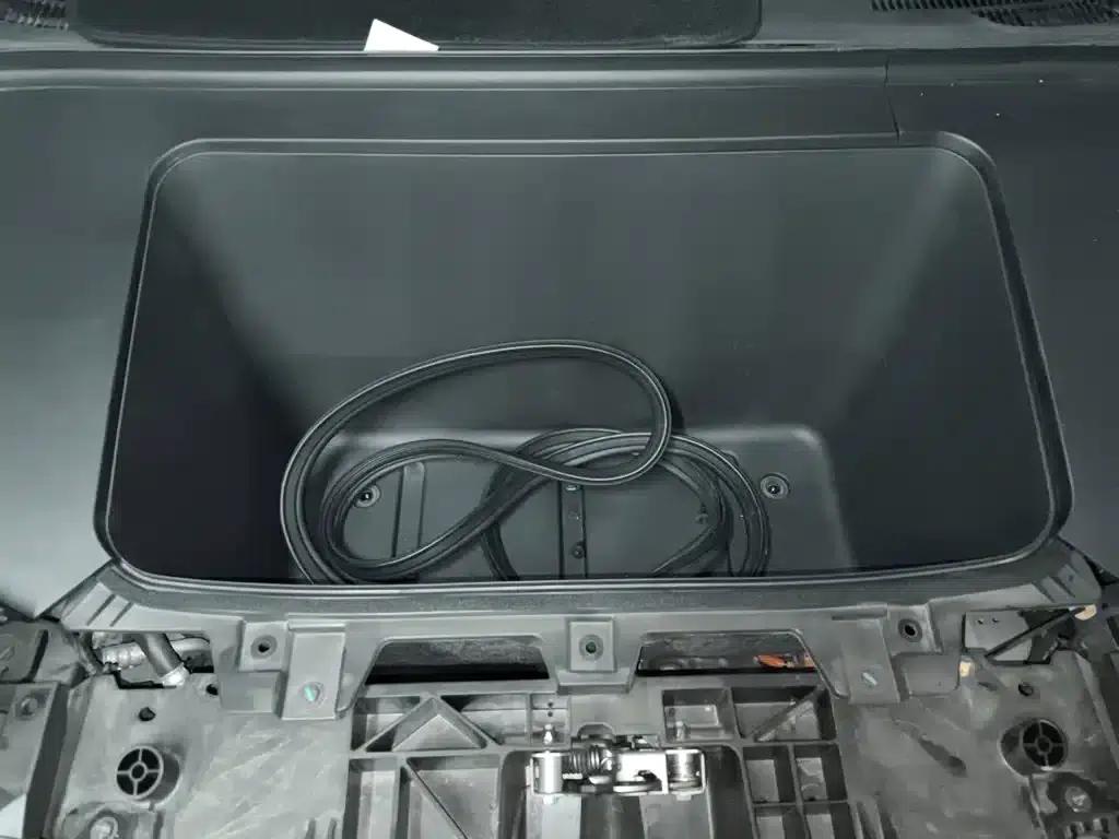 Hiace 07 EV 2024 Model 610 Long Range Version — миниатюра 11