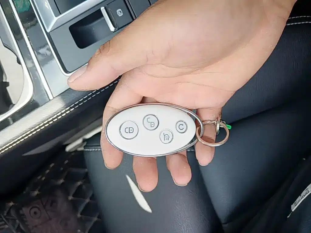 Song MAX New Energy 2019 DM 1.5T Intelligent Connected 7-Seater National VI Emission Standard — миниатюра 9
