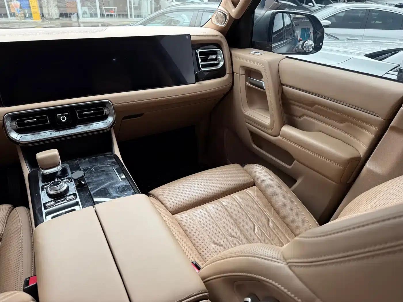 Beijing BJ60 Extended Range 2024 Model, 7-Seater Extended Range Advanced Edition — миниатюра 11